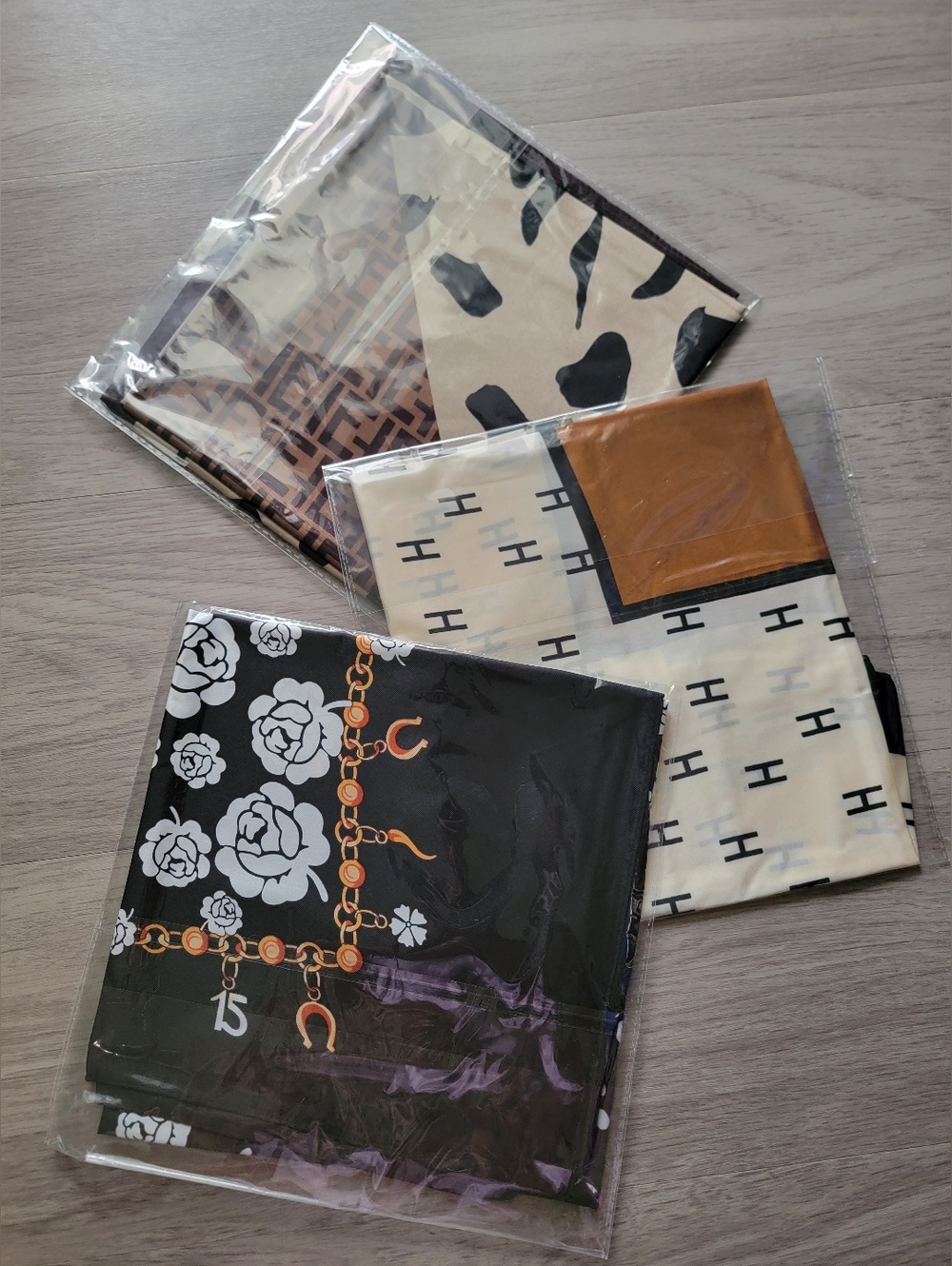 1pcs Stylish And Elegant Square Women's Satin Silk Scarf Accessory
